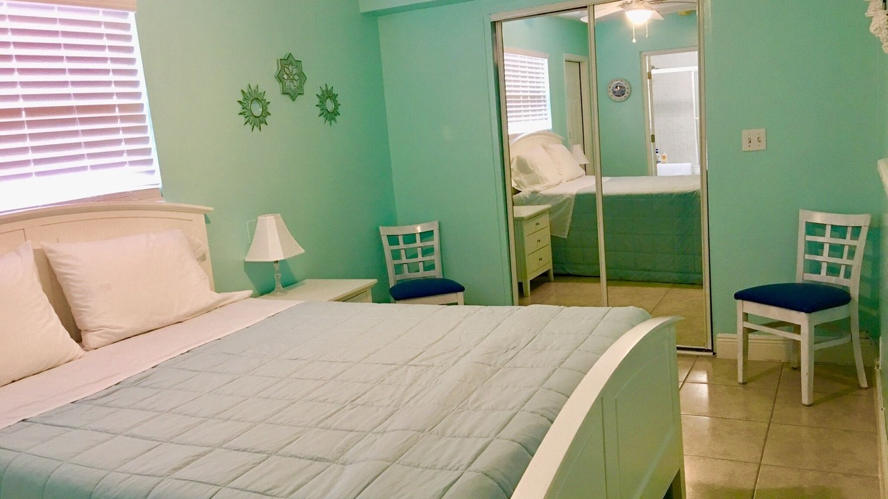 Photo of Bedroom in North Andrews Gardens
