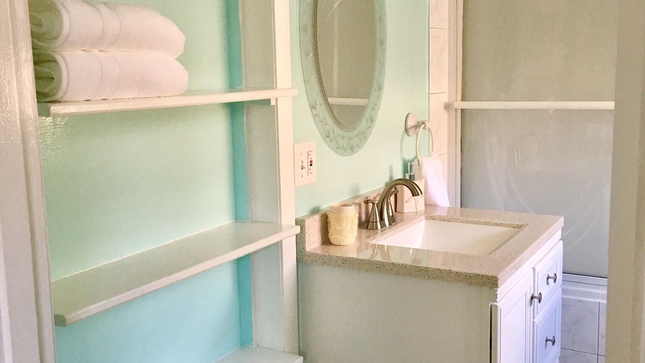 Photo of Bathroom in North Andrews Gardens