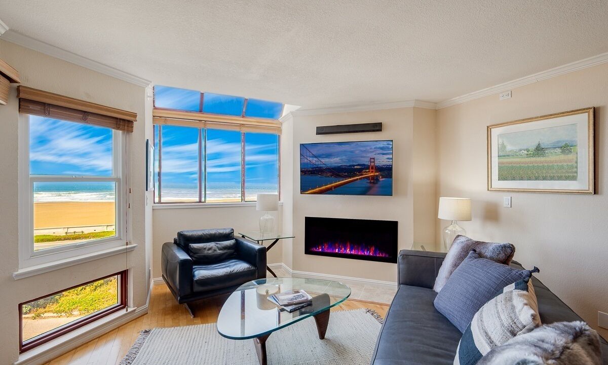 Photo of Livingroom in Outer Richmond
