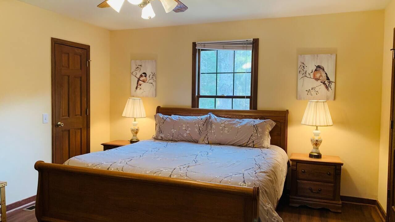 Photo of Bedroom in Apex