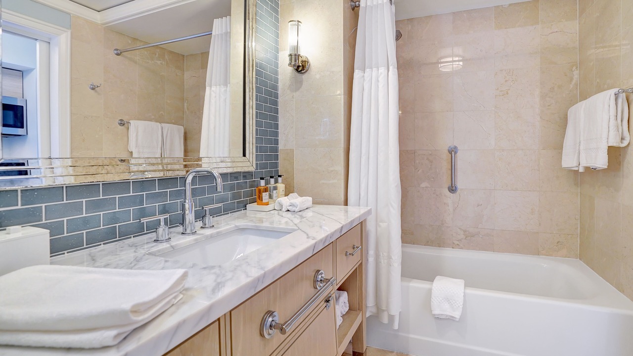 Photo of Bathroom in Key Biscayne