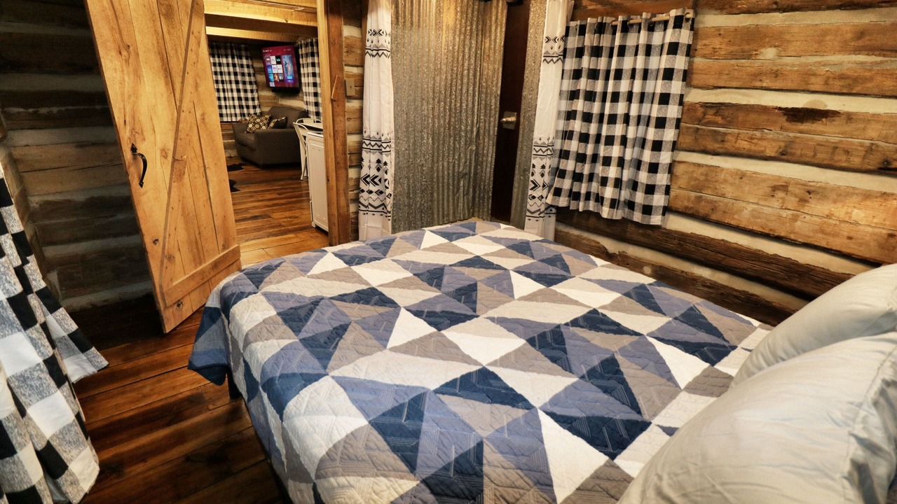 Photo of Bedroom in Killen