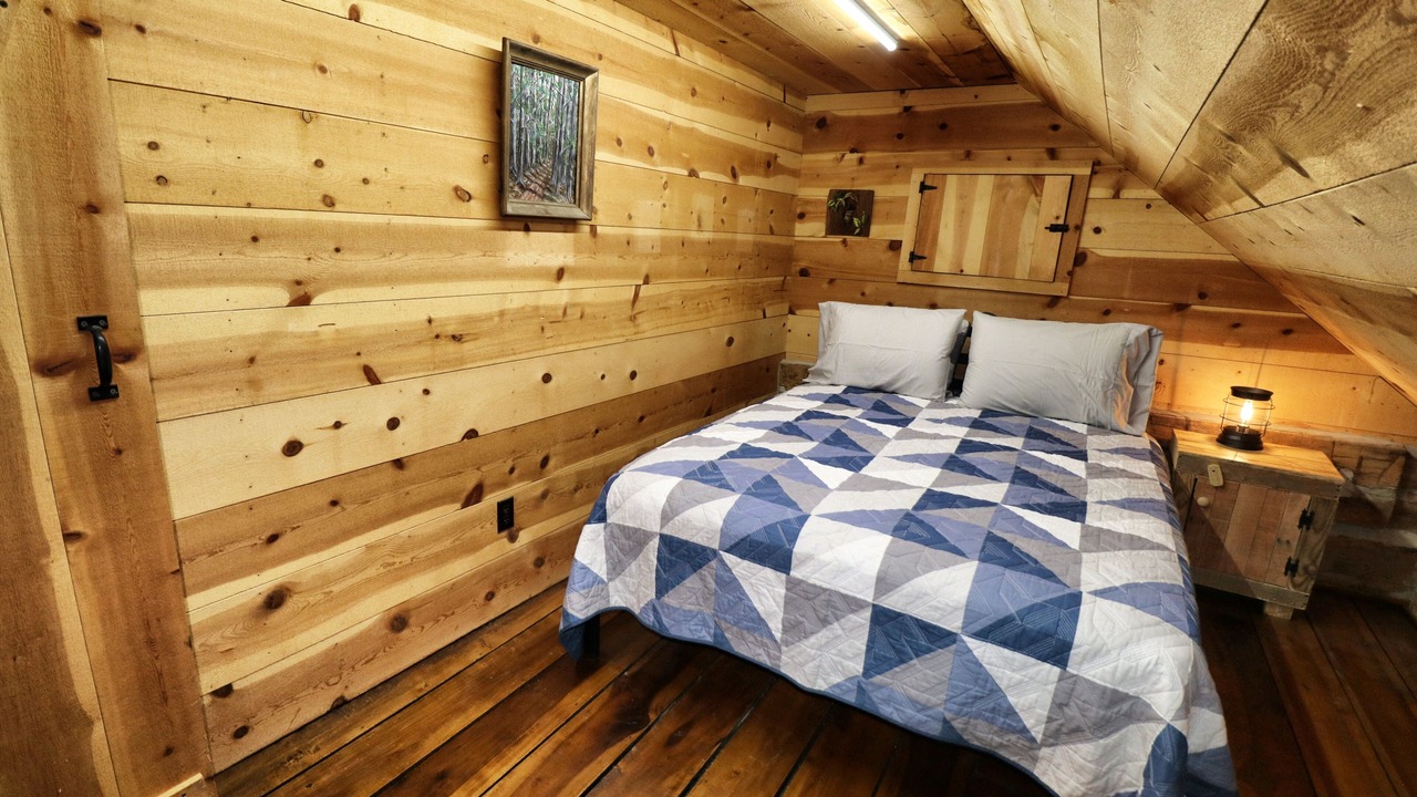 Photo of Bedroom in Killen