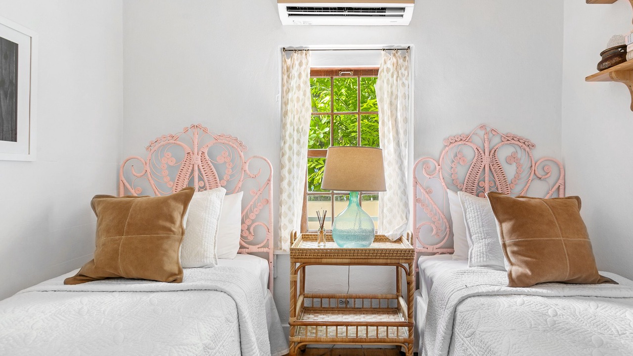 Photo of Bedroom in Dunmore Town