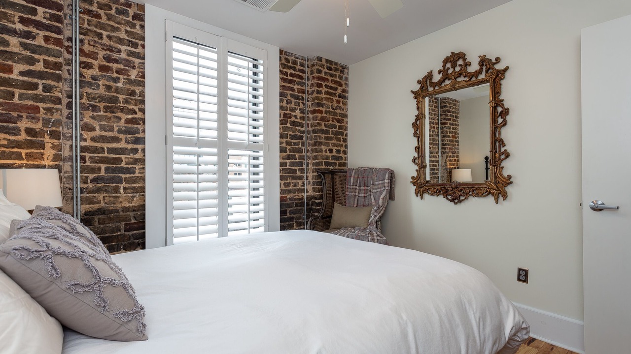 Photo of Bedroom in Central City
