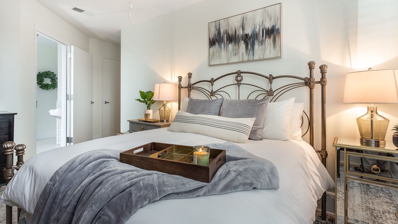 Photo of Bedroom in Central City