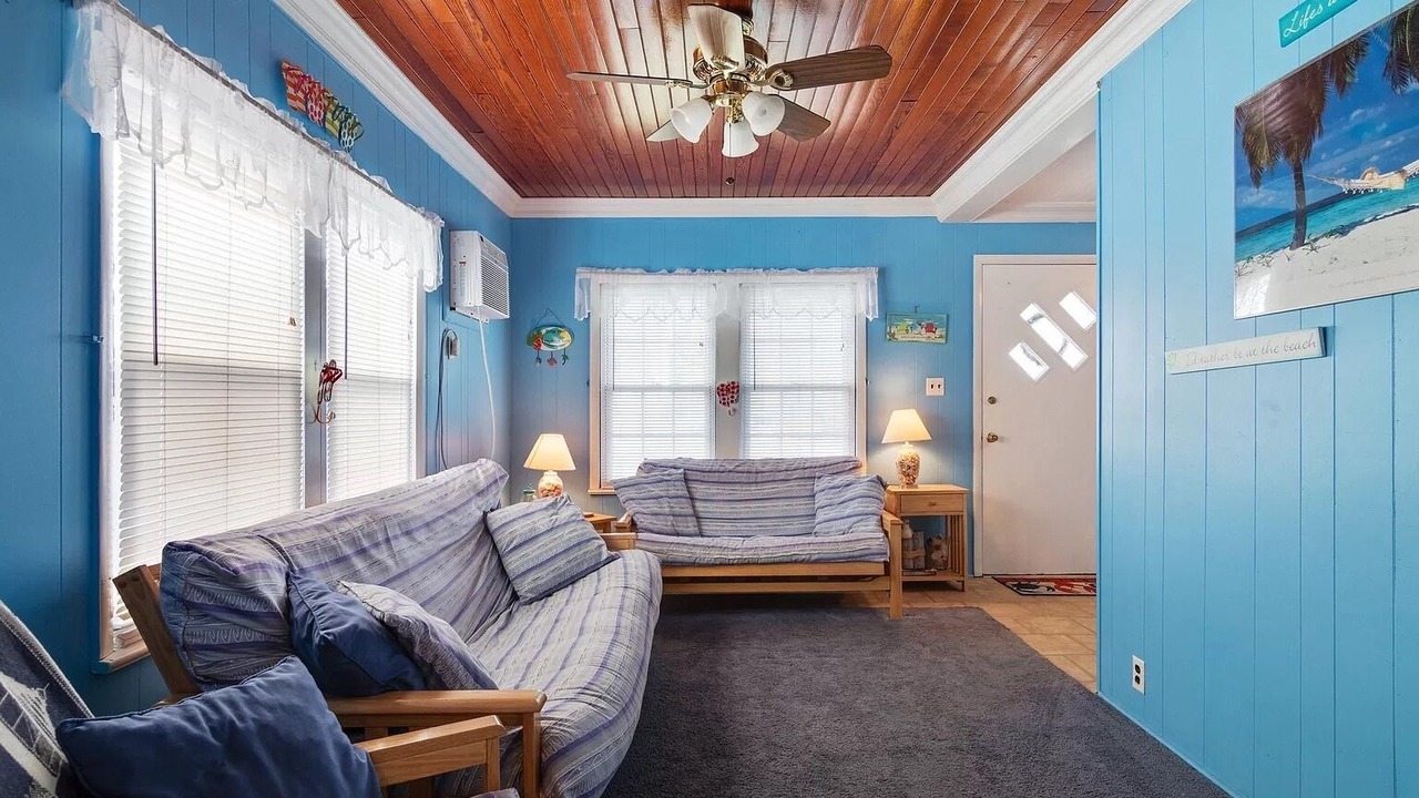 Photo of Livingroom in Ocean Grove