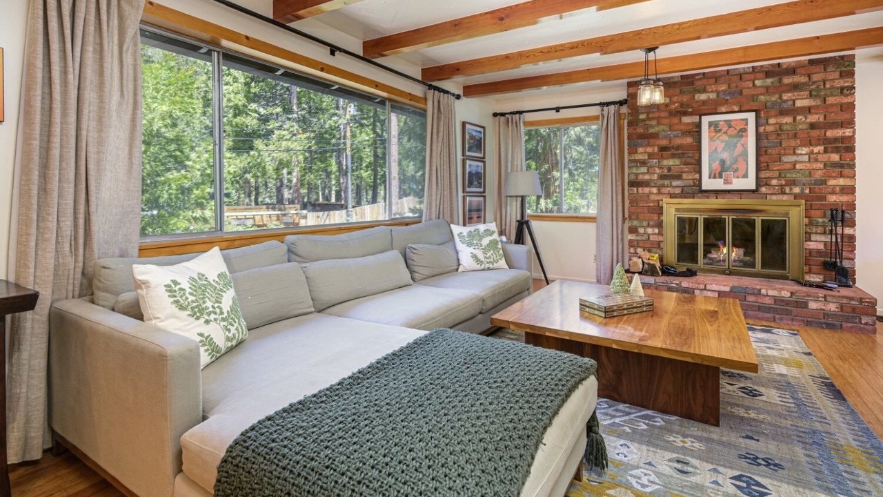 Photo of Livingroom in Fern Valley