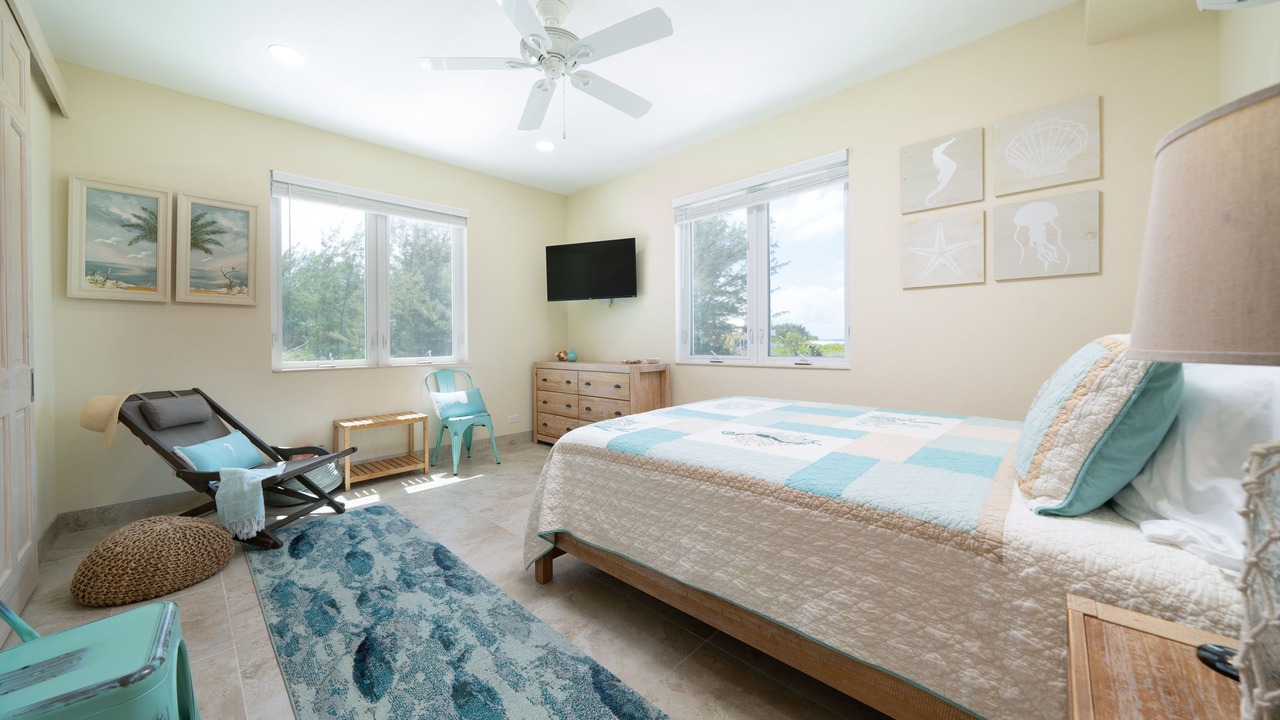 Photo of Bedroom in Spanish Wells
