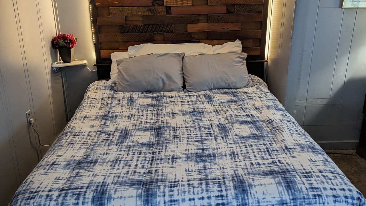 Photo of Bedroom in Titus