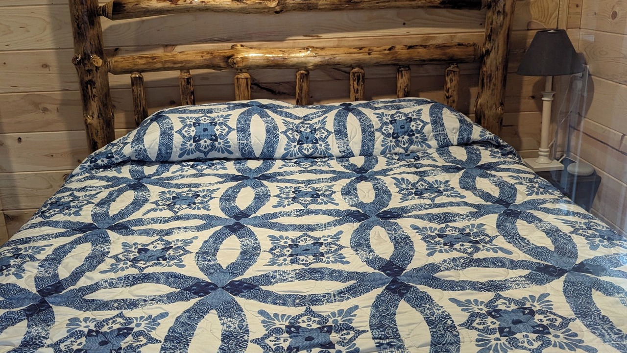 Photo of Bedroom in Titus