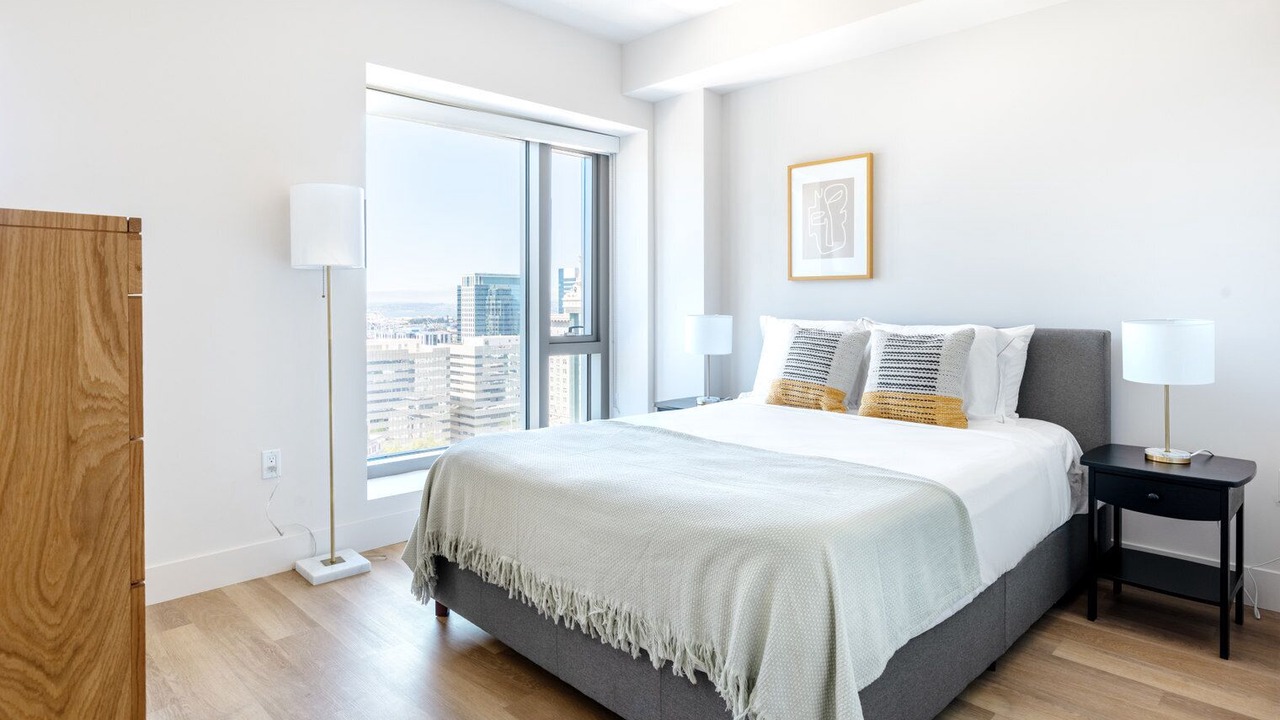 Photo of Bedroom in Downtown Oakland