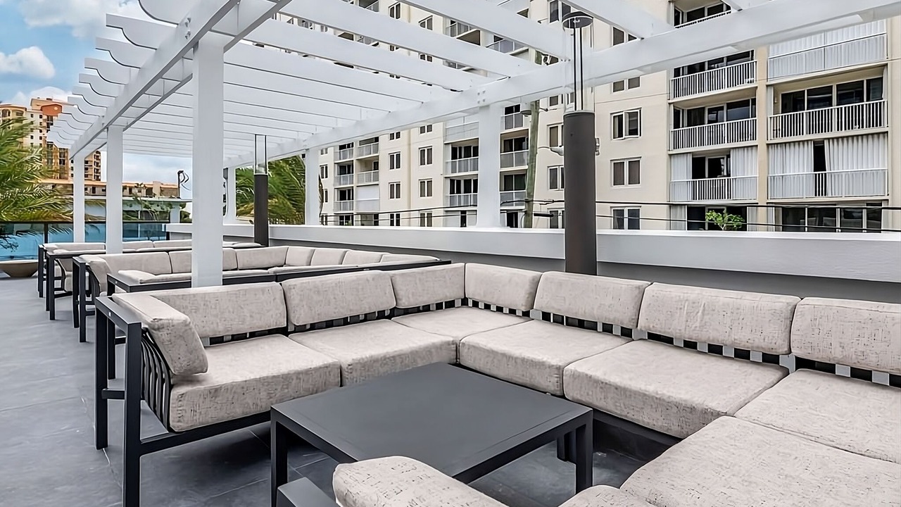Photo of Patio Balcony in Lauderdale Beach