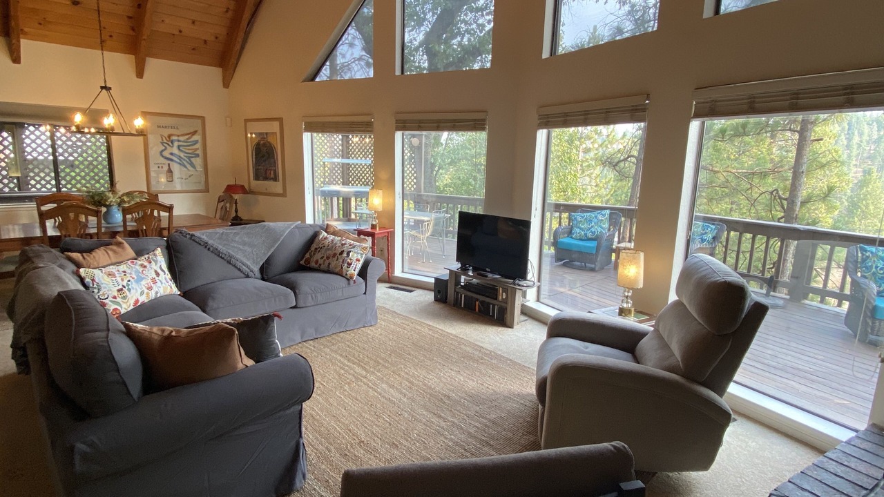 Photo of Bedroom in Groveland