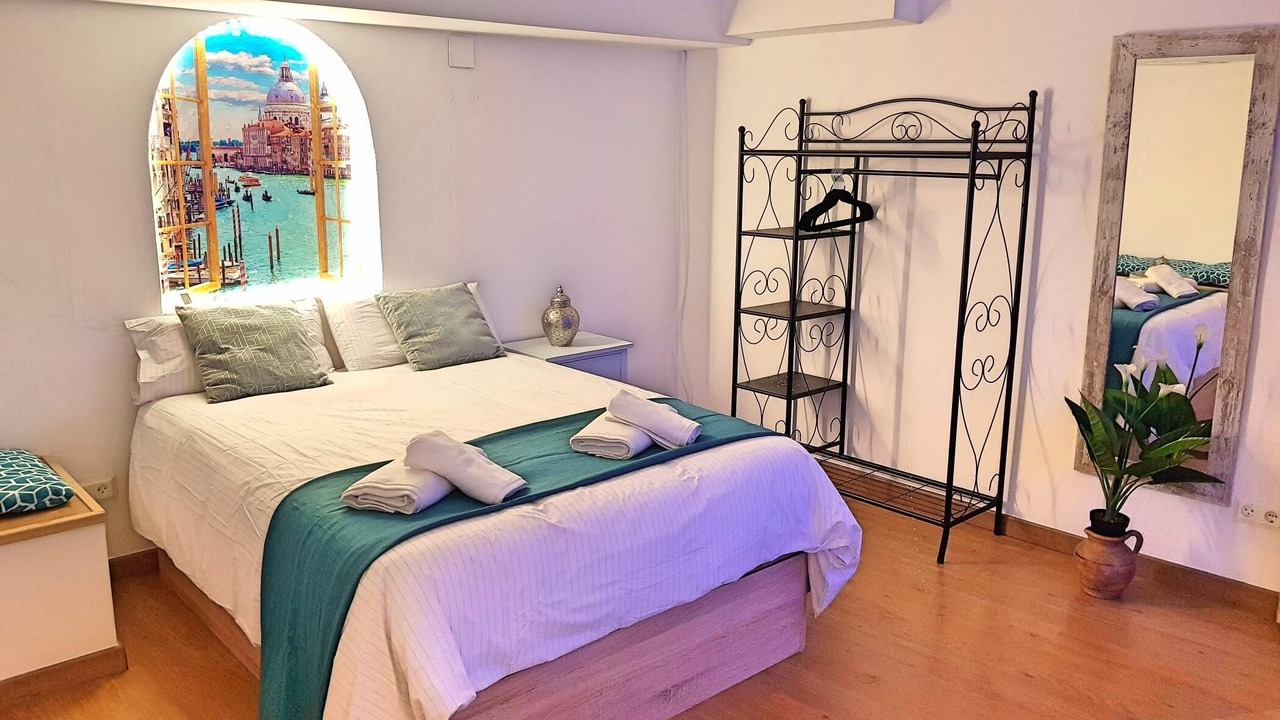 Photo of Bedroom in Jewish Quarter
