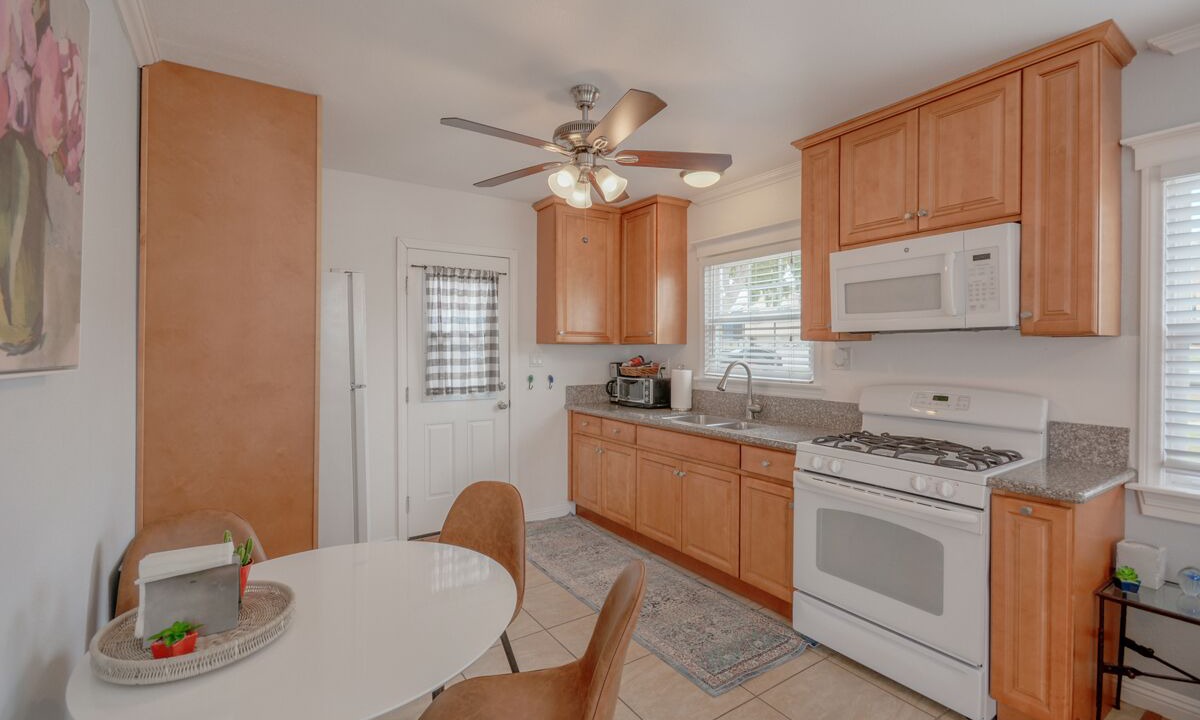 Photo of Kitchen in Santa Ana Heights