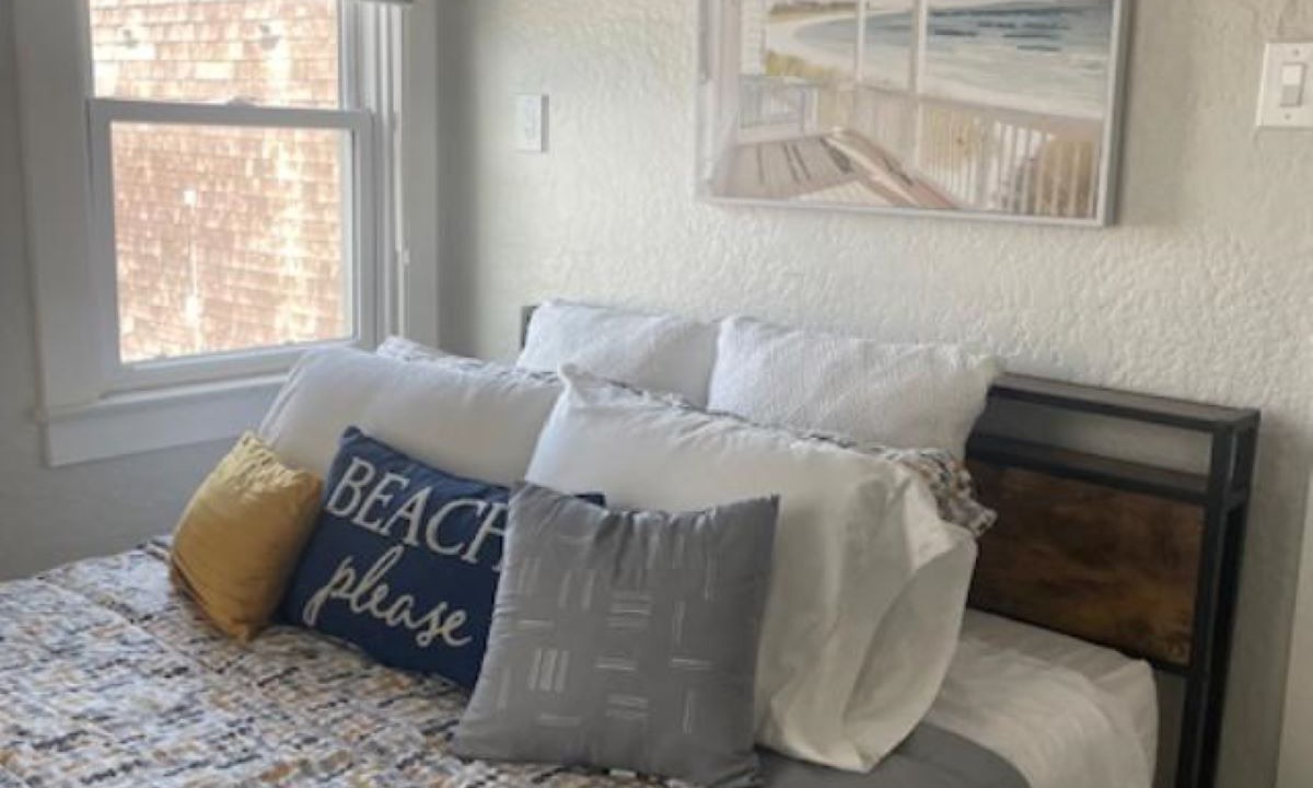 Photo of Bedroom in West Newport