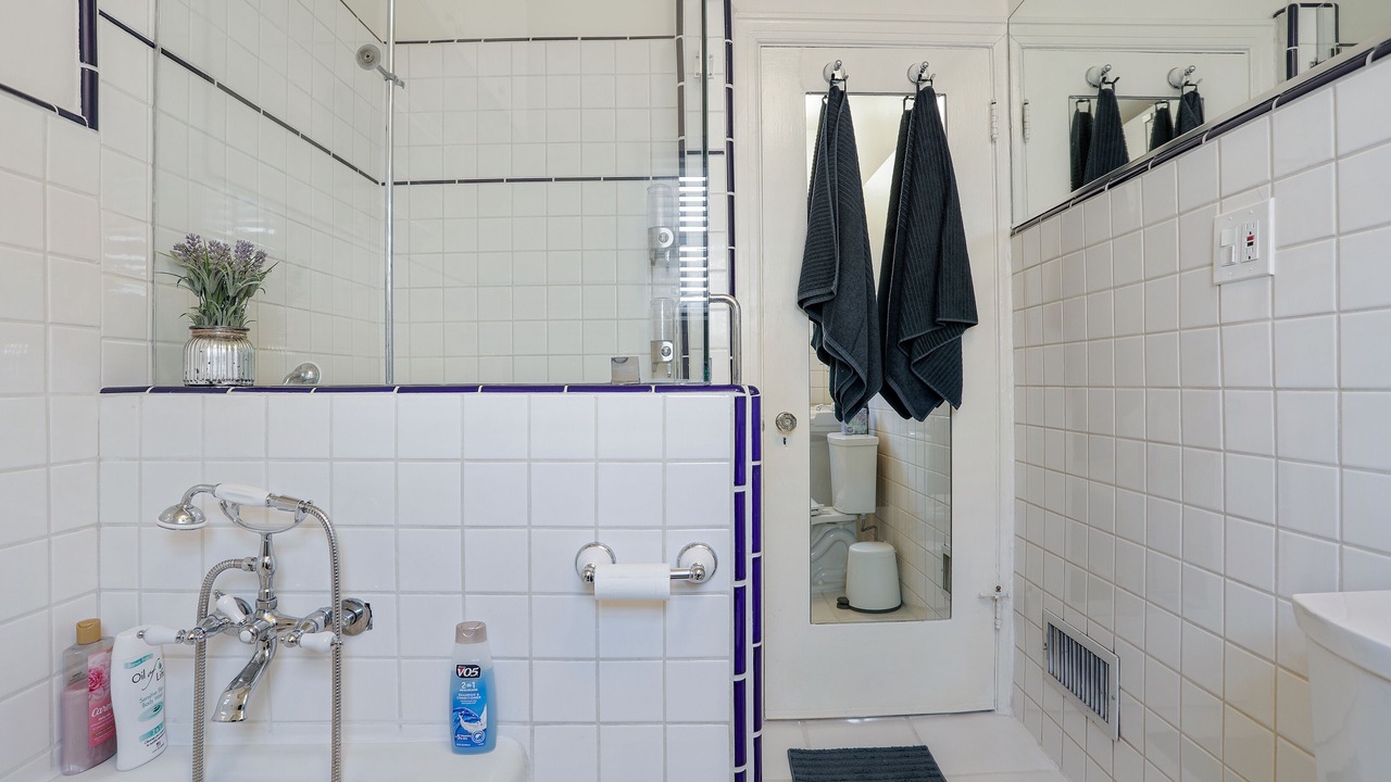 Photo of Bathroom in Mid City