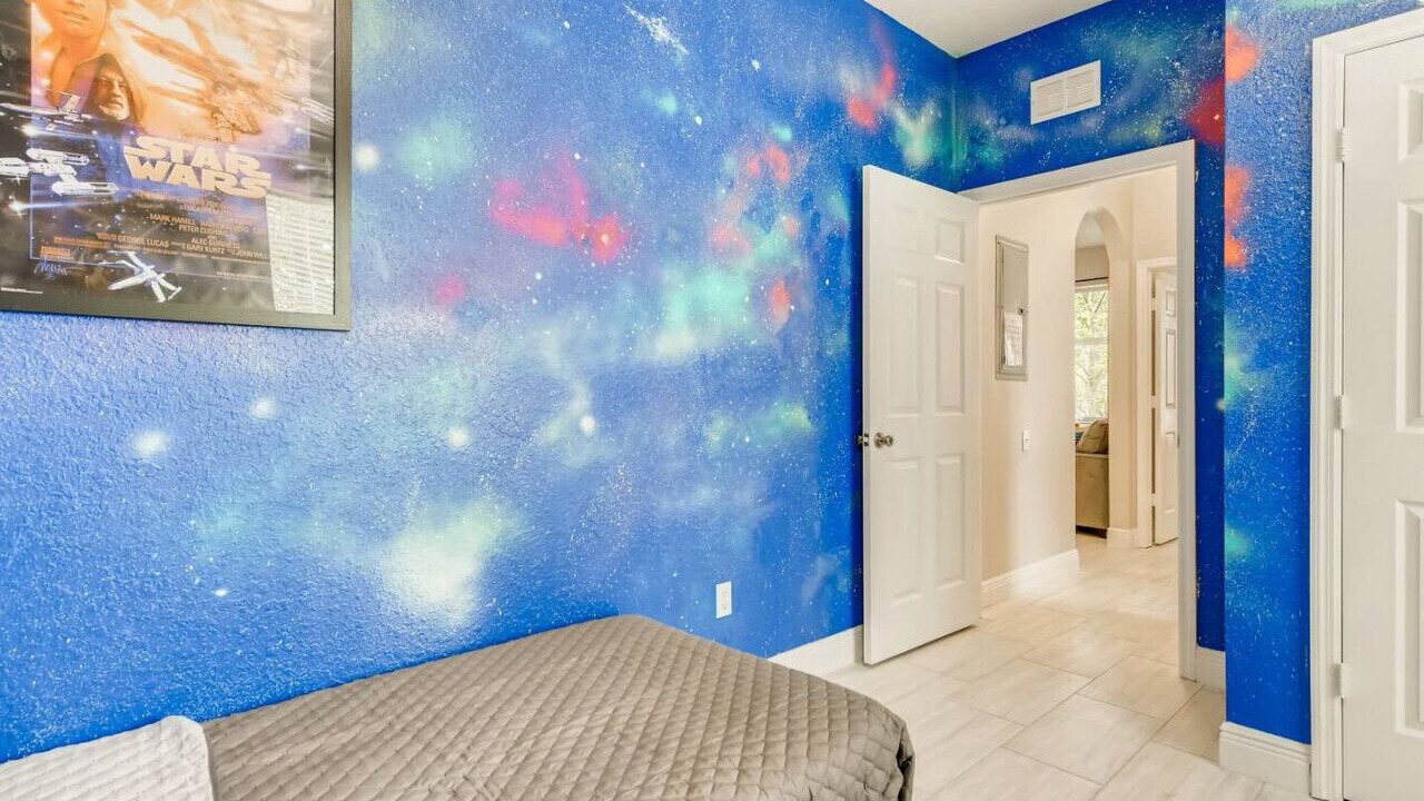 Photo of Bedroom in Crestwynd Bay