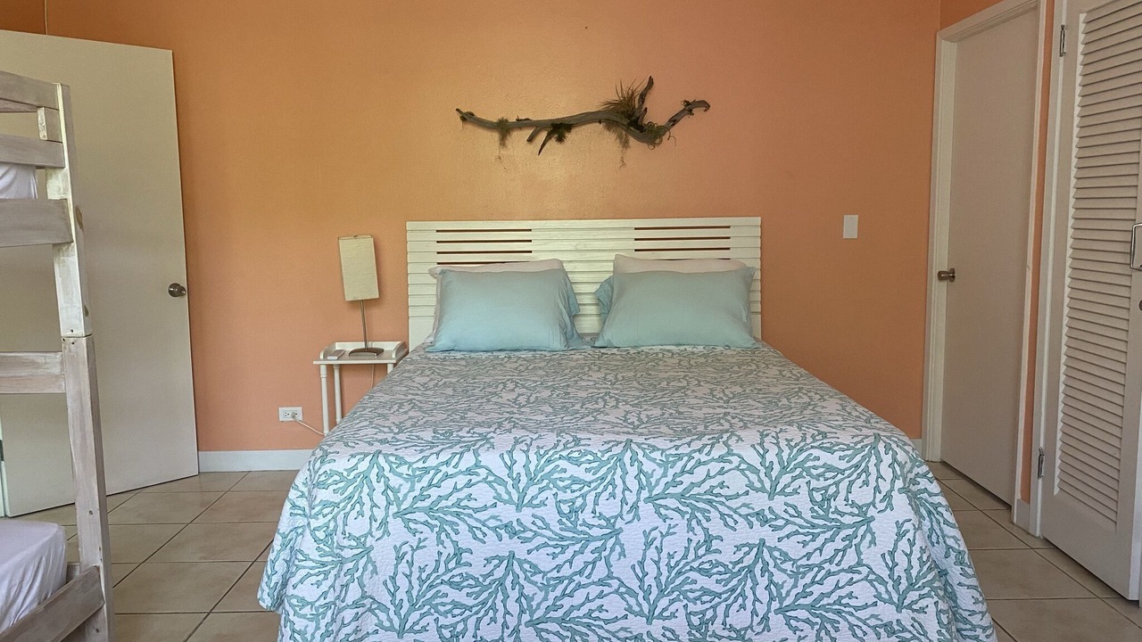 Photo of Bedroom in Nassau