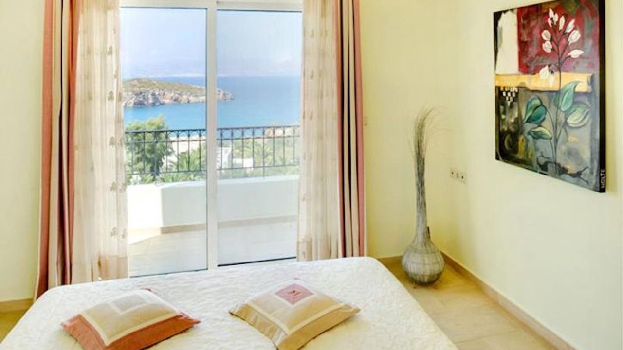 Photo of Bedroom in Istron