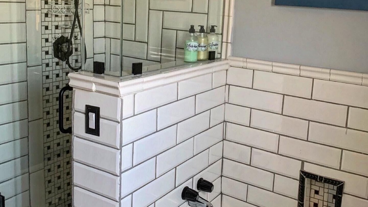 Photo of Bathroom in Los Angeles