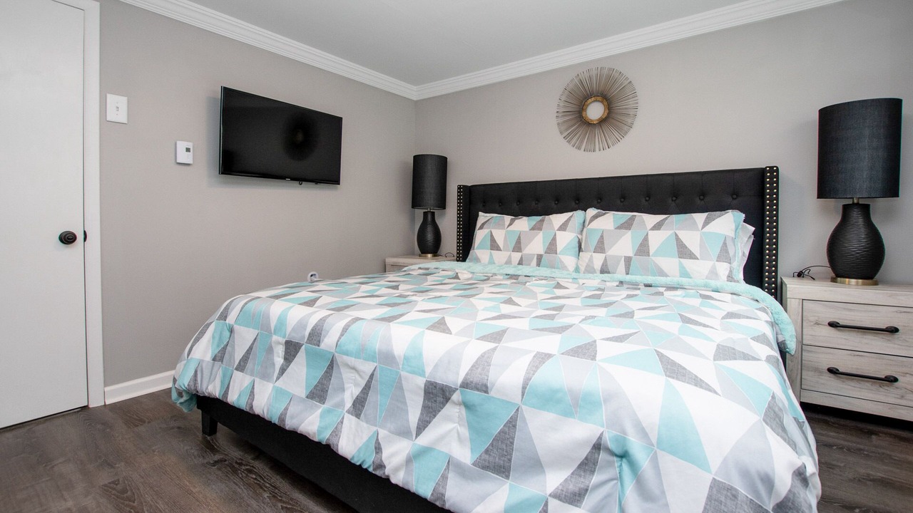 Photo of Bedroom in Romulus