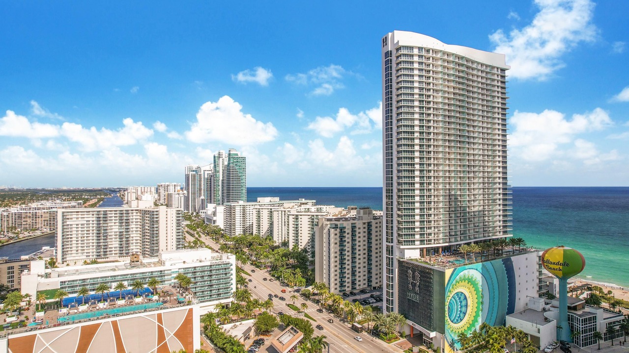 Photo of Outdoor in Hallandale Beach