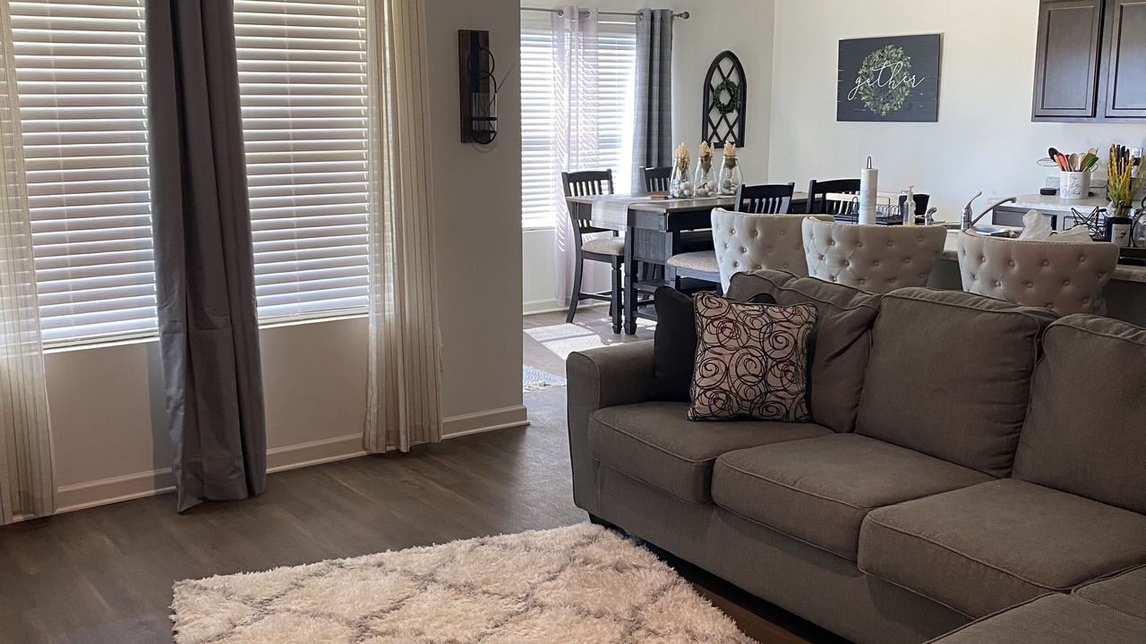Photo of Livingroom in Vance