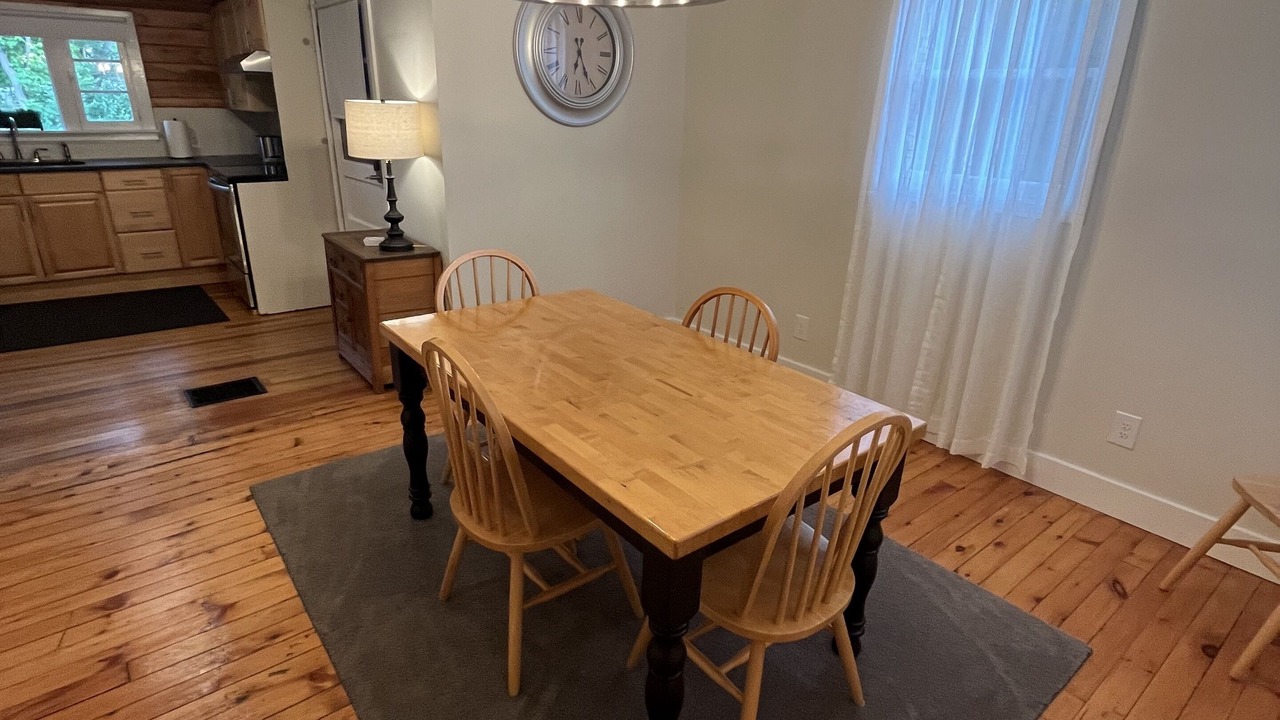 Photo of Livingroom in Keuka Park