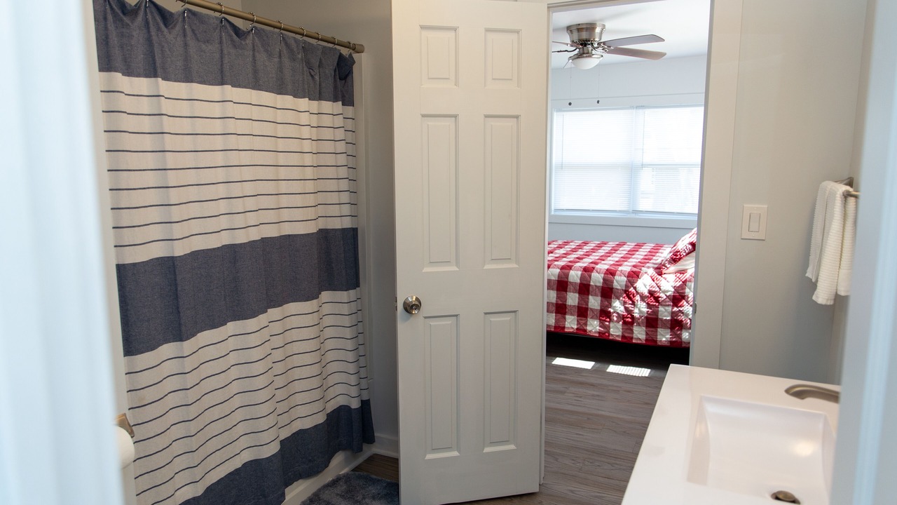 Photo of Bedroom in Madison-on-the-Lake