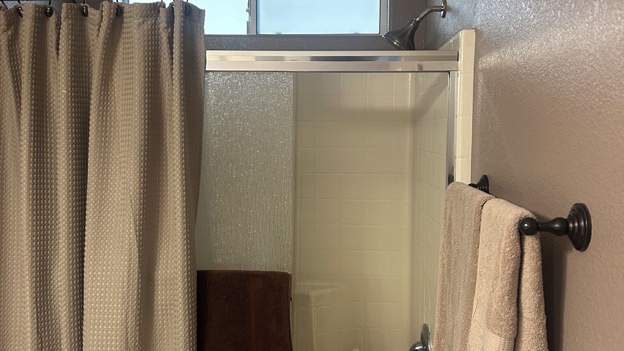 Photo of Bathroom in Sunridge Estates