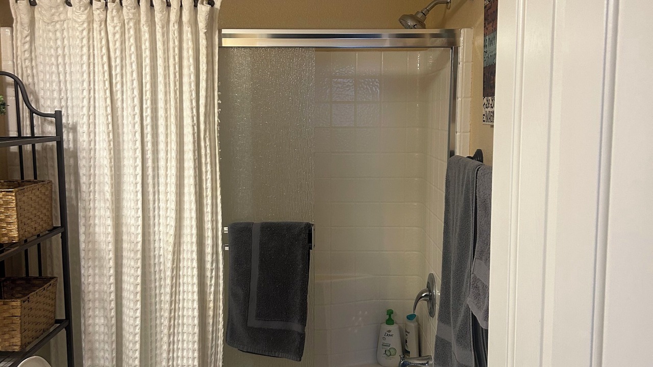 Photo of Bathroom in Sunridge Estates