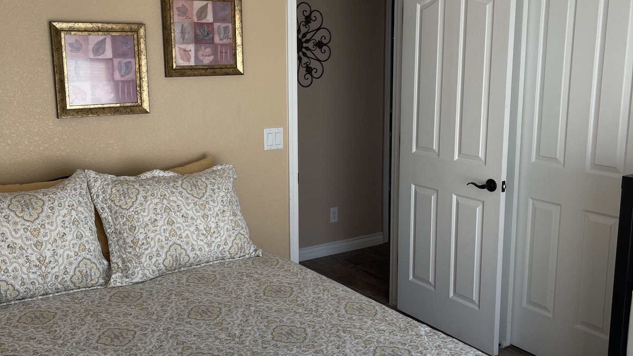 Photo of Bedroom in Sunridge Estates