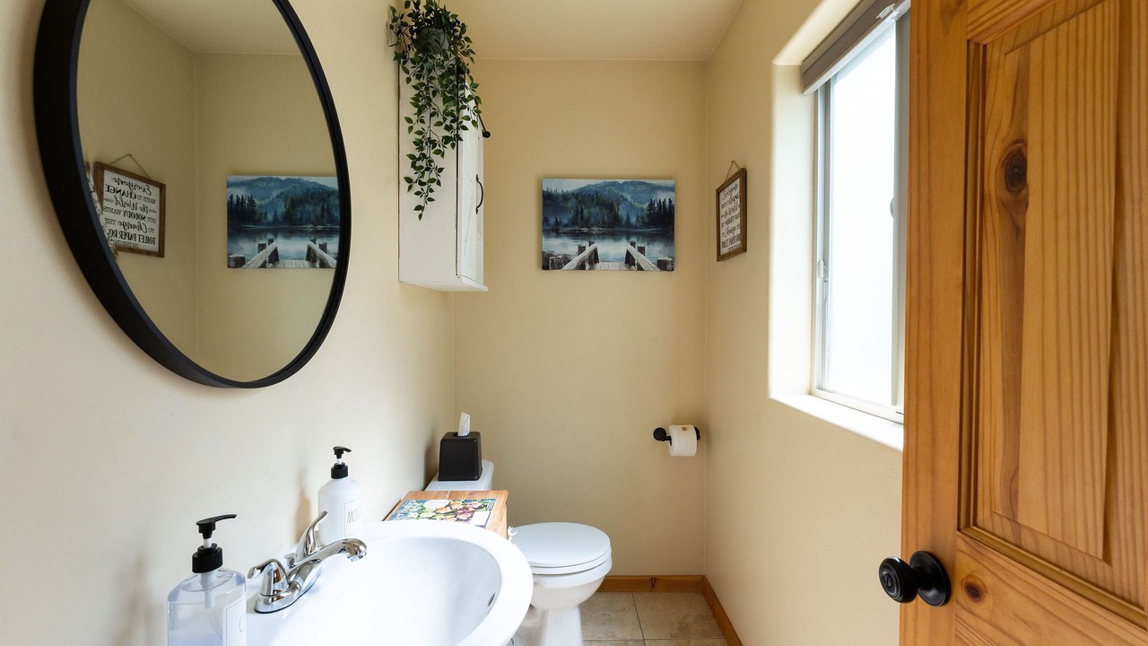 Photo of Bathroom in Green Valley Lake