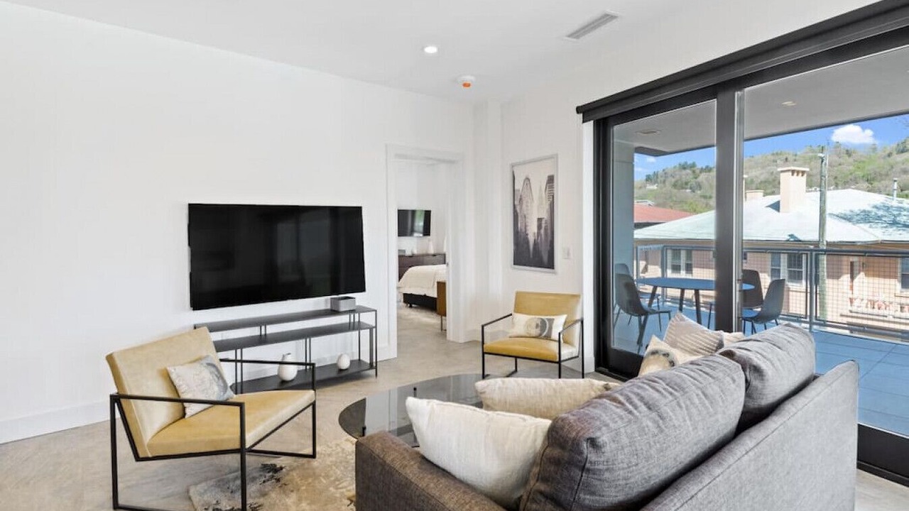 Photo of Livingroom in East End - Valley Street