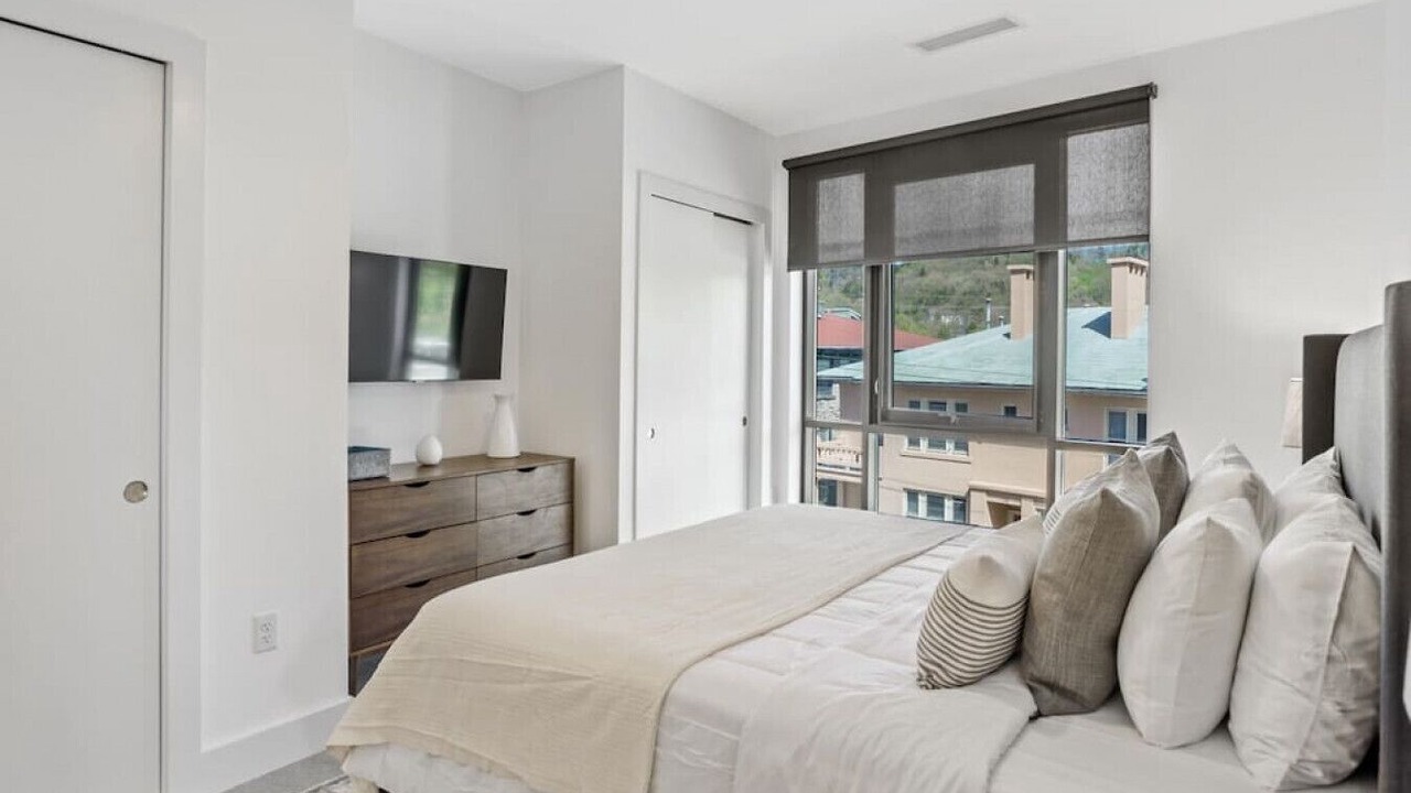 Photo of Bedroom in East End - Valley Street