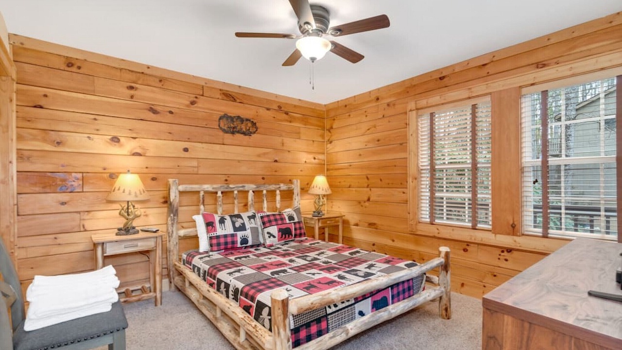 Photo of Bedroom in Valley Creek Run