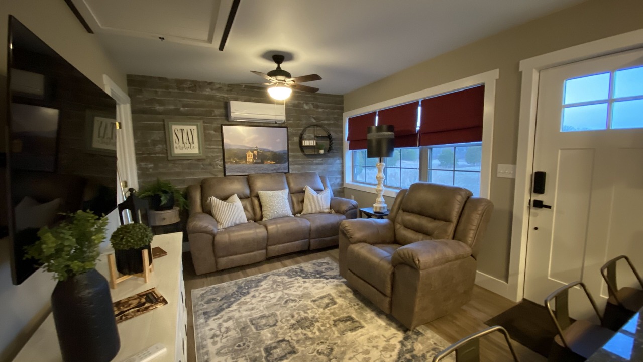 Photo of Livingroom in Saugerties
