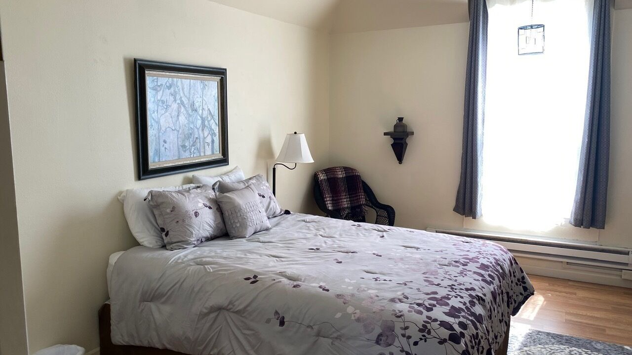 Photo of Bedroom in Crescent City