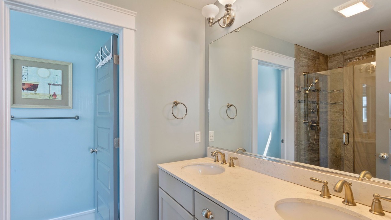 Photo of Bathroom in Currituck County