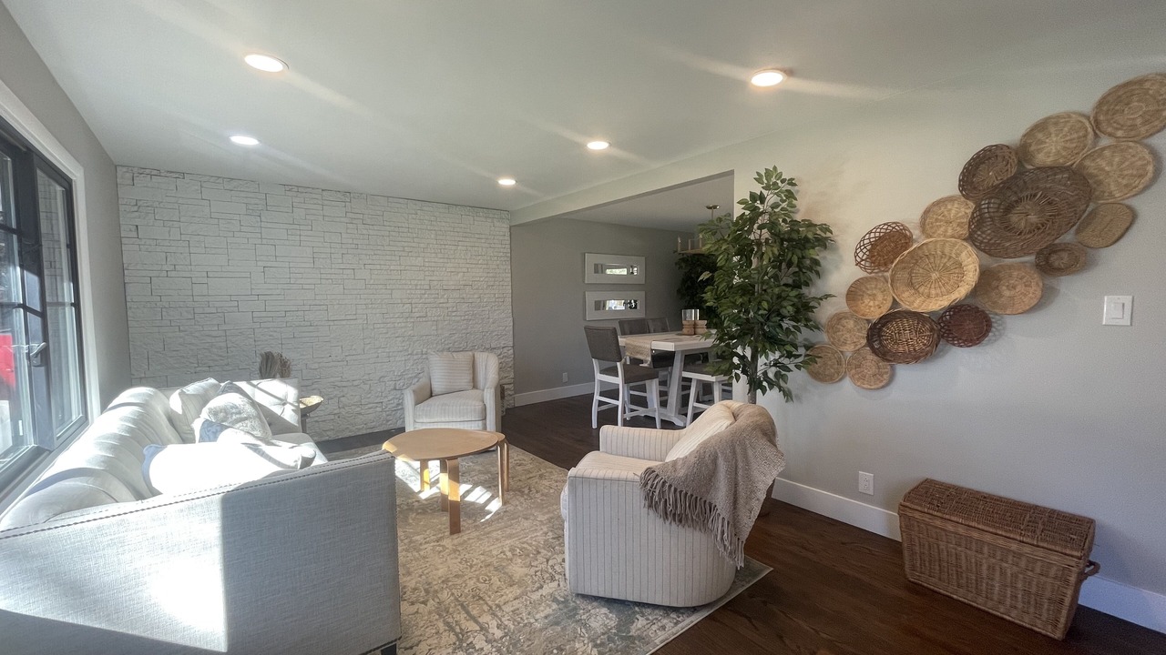 Photo of Livingroom in Northeast Raleigh
