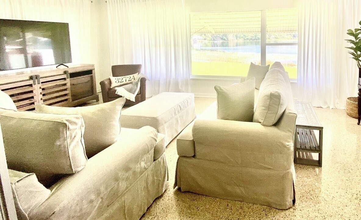 Photo of Livingroom in DeLand