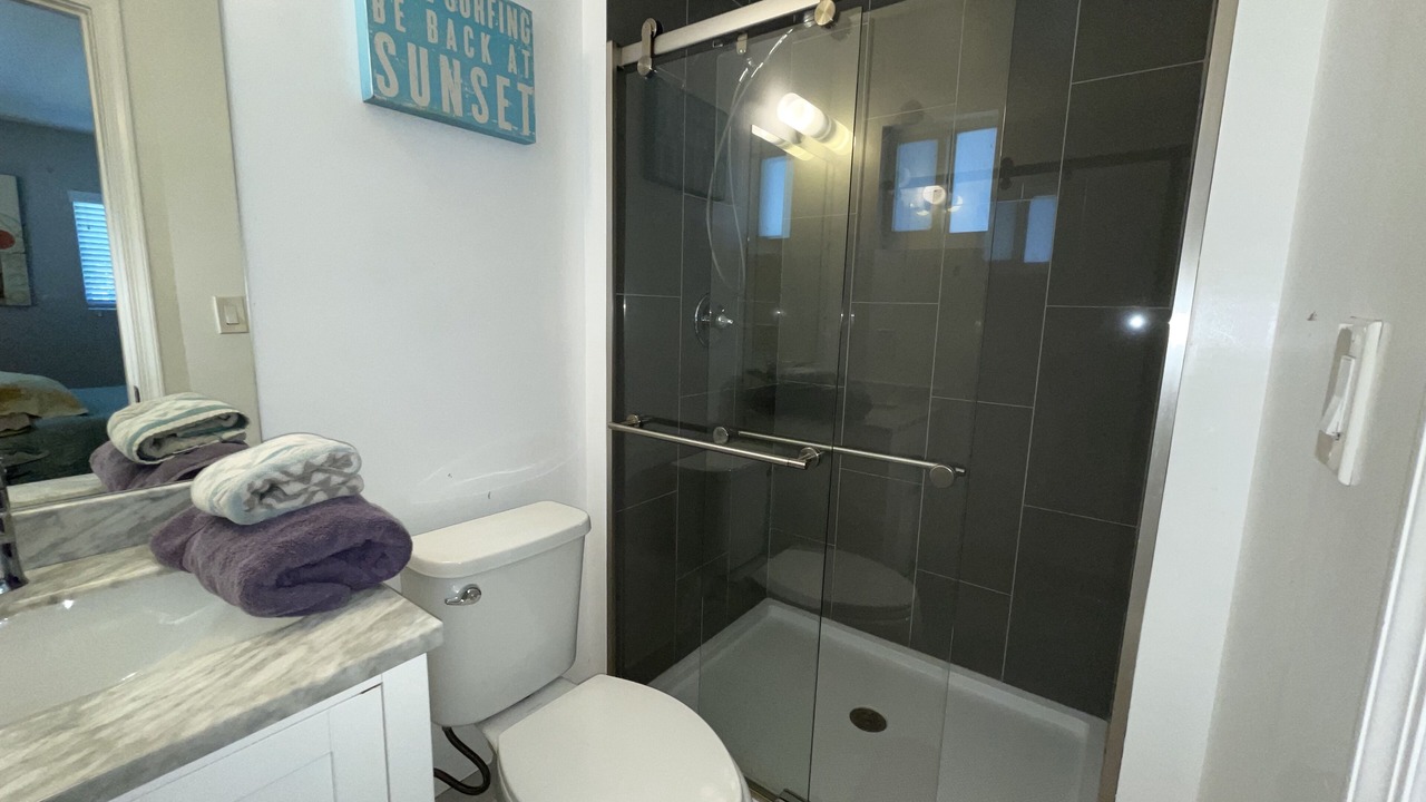 Photo of Bathroom in Oakland Park