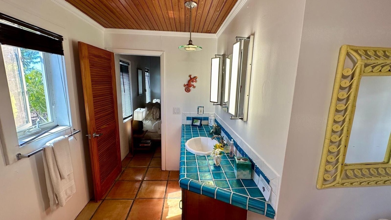 Photo of Bathroom in Pigeon Cay