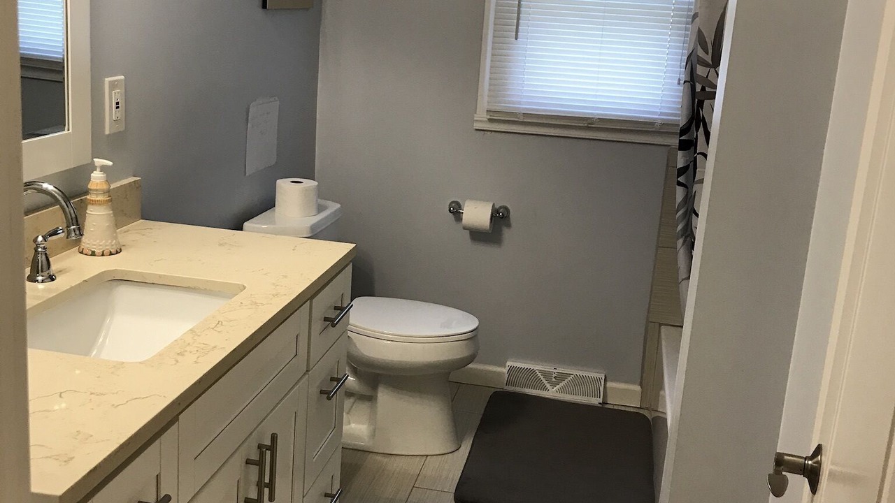 Photo of Bathroom in Lake Erie Beach