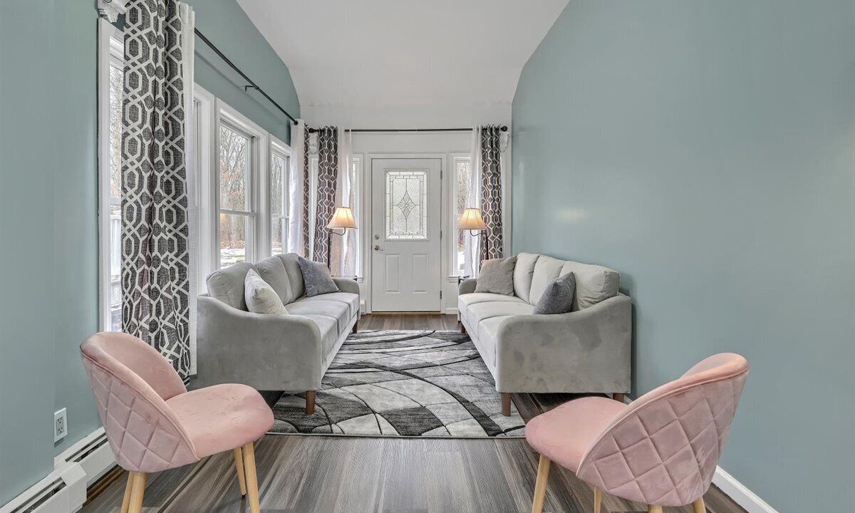 Photo of Livingroom in Thompson Ridge
