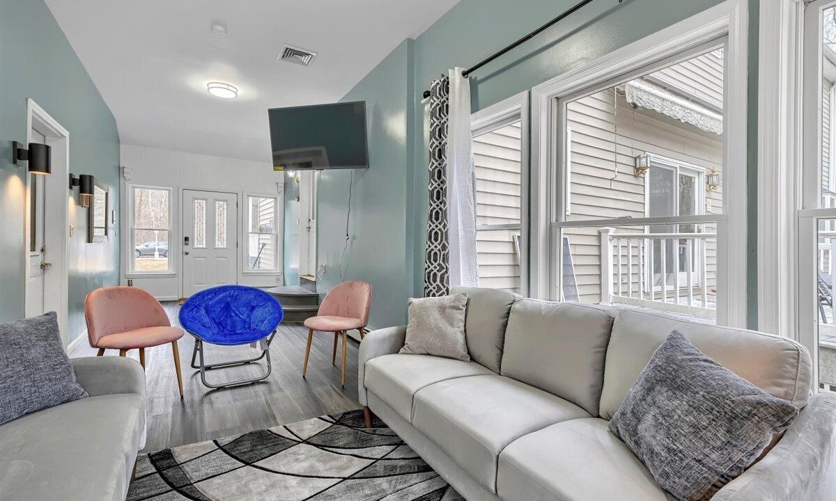 Photo of Livingroom in Thompson Ridge