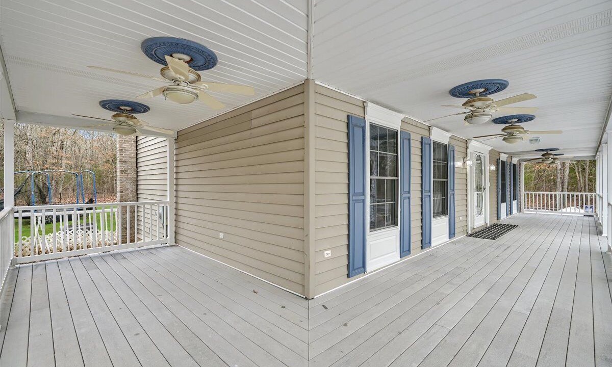 Photo of Patio Balcony in Thompson Ridge
