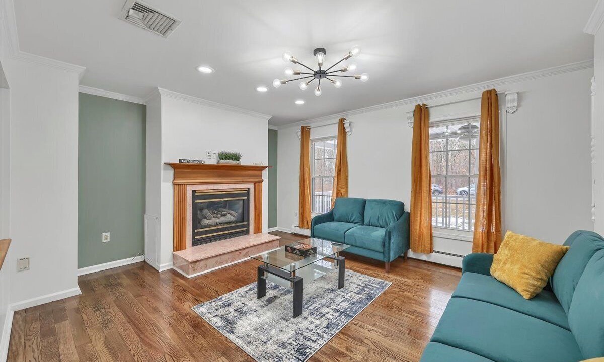 Photo of Livingroom in Thompson Ridge